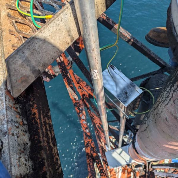 Flare tip ignition panel installation