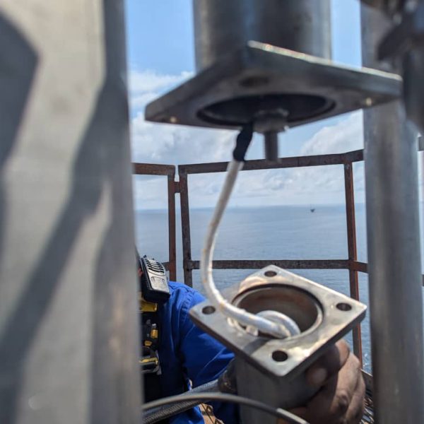 Flare tip ignition panel installation